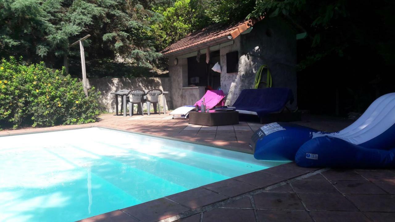 B&B En Plein Coeur De La Foret Artiguelouve Exteriör bild
